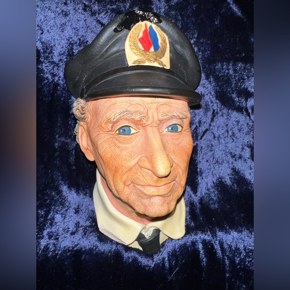 RARE RETIRED Bossons Sea Captain - Retired Norman Rockwell *REPAIRED*